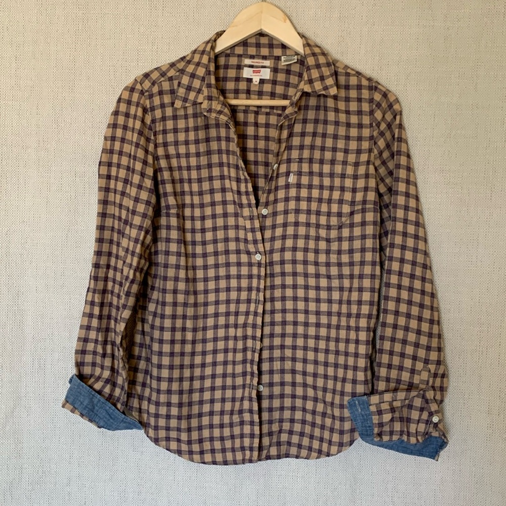 Levi’s Tailored Fit Button Down